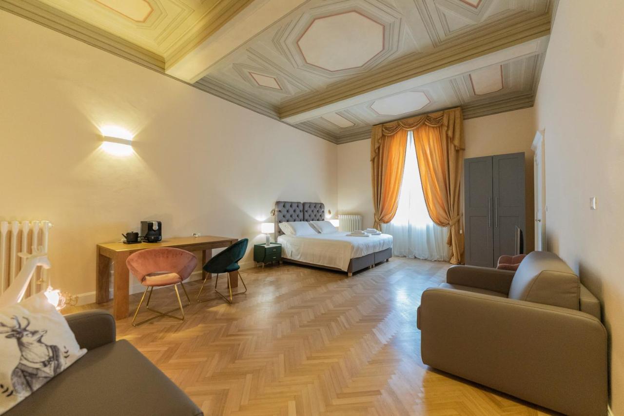 בולוניה Aldrovandi Luxury Suites And Apartment מראה חיצוני תמונה