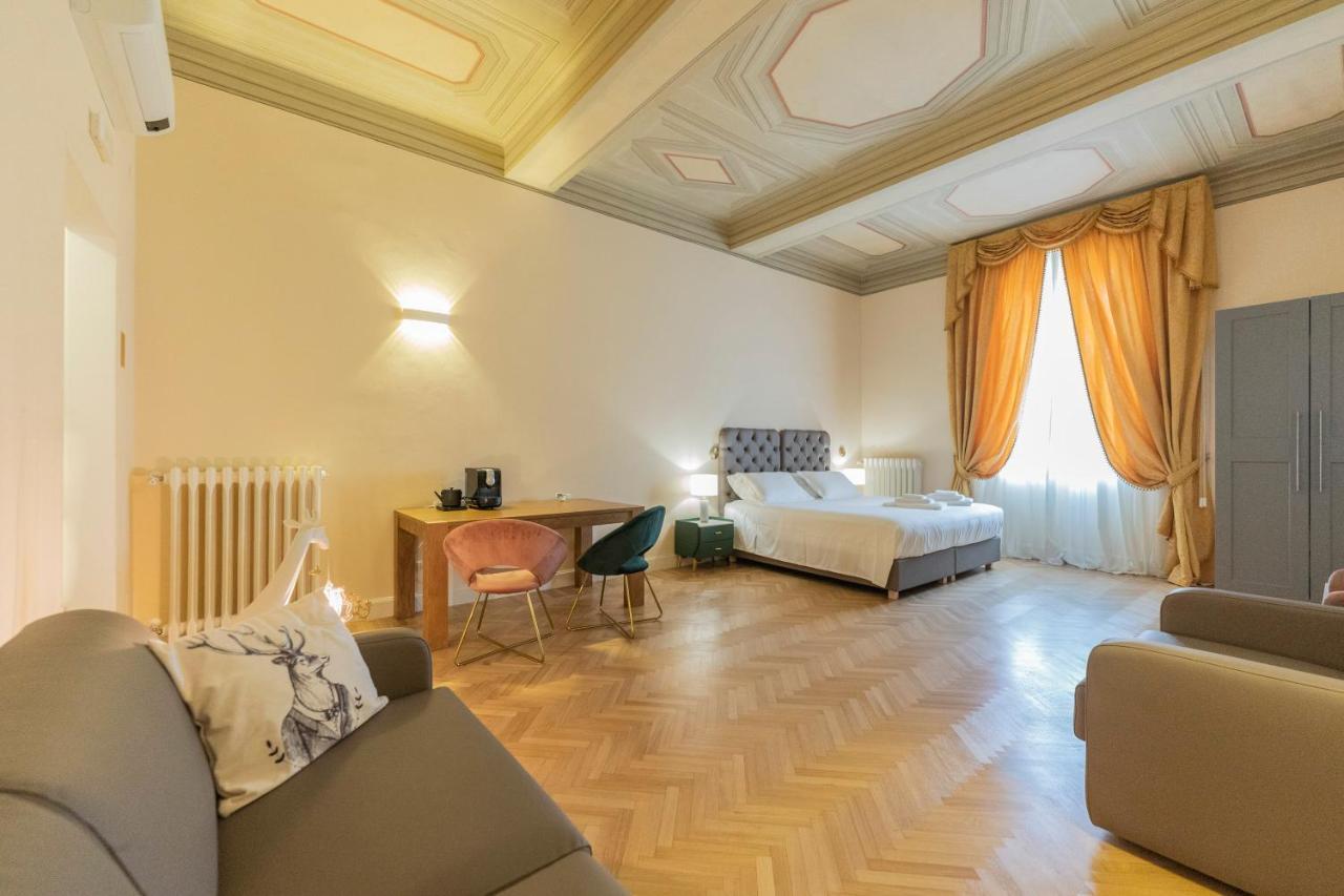 בולוניה Aldrovandi Luxury Suites And Apartment מראה חיצוני תמונה