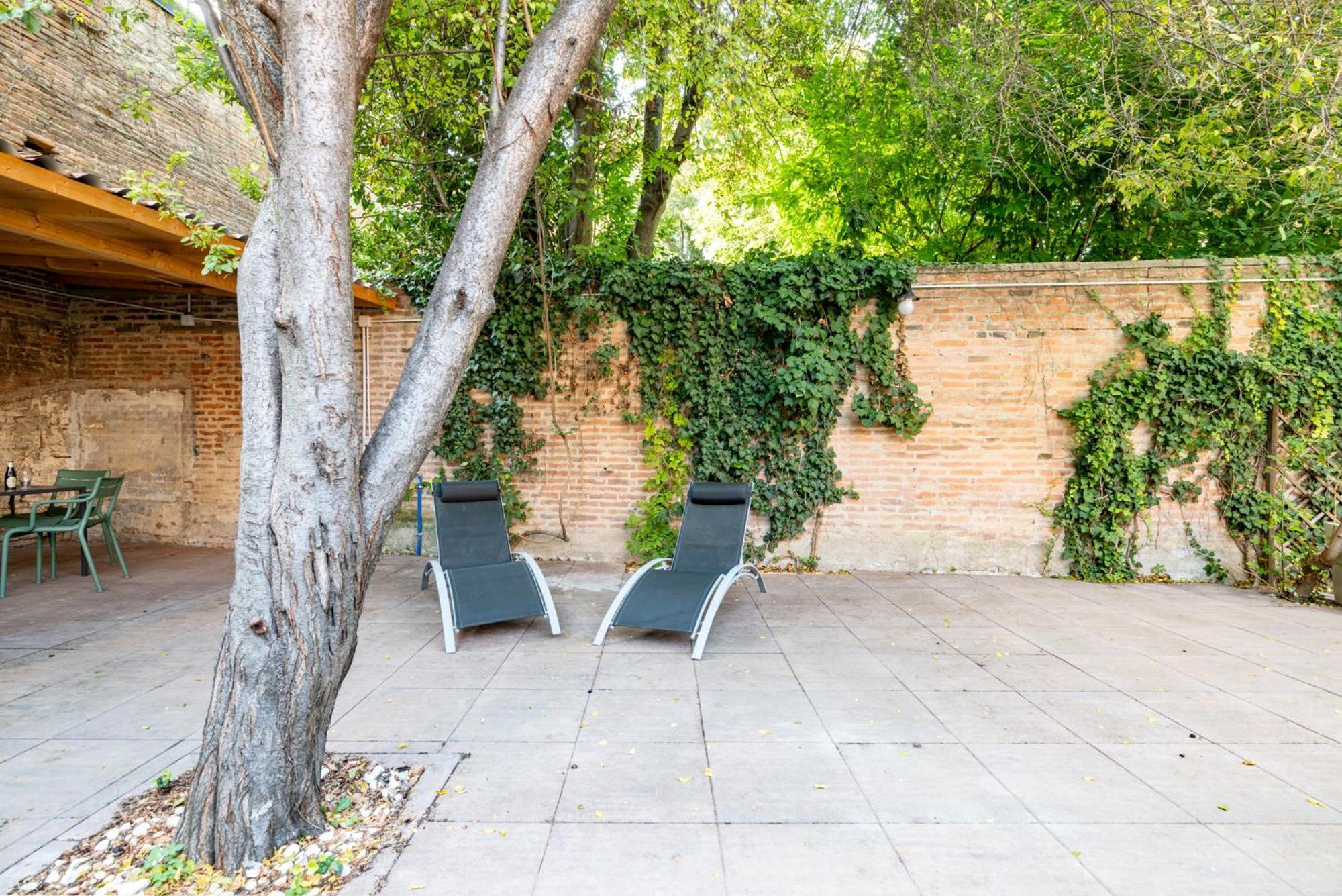 בולוניה Aldrovandi Luxury Suites And Apartment מראה חיצוני תמונה