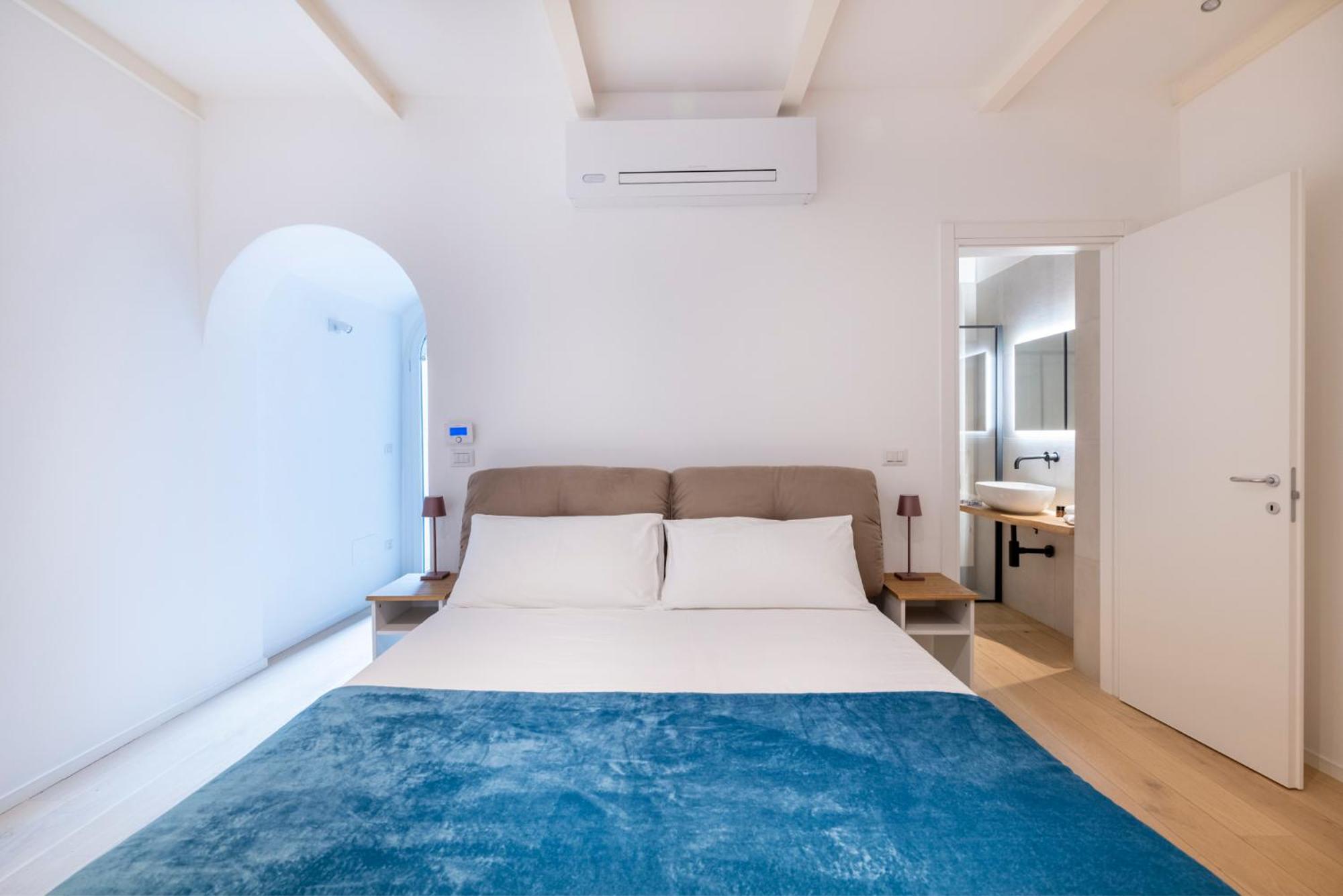 בולוניה Aldrovandi Luxury Suites And Apartment מראה חיצוני תמונה