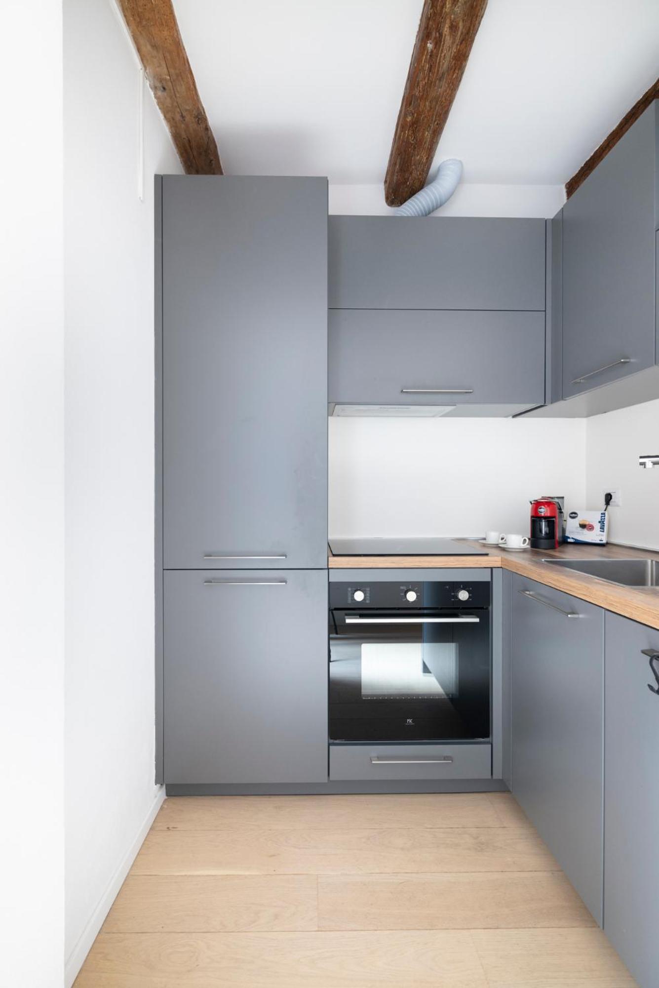 בולוניה Aldrovandi Luxury Suites And Apartment מראה חיצוני תמונה